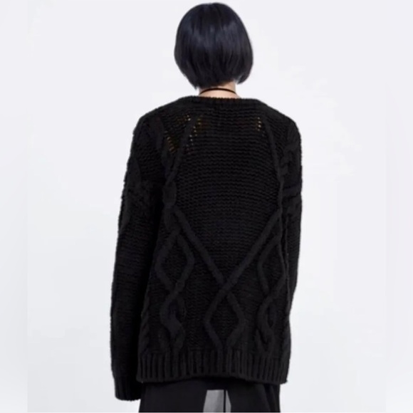Zara Chunky Size Small Black Oversized Knit Sweater - Picture 2 of 9